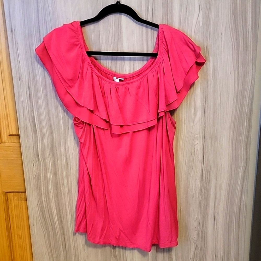 Pink ruffled top